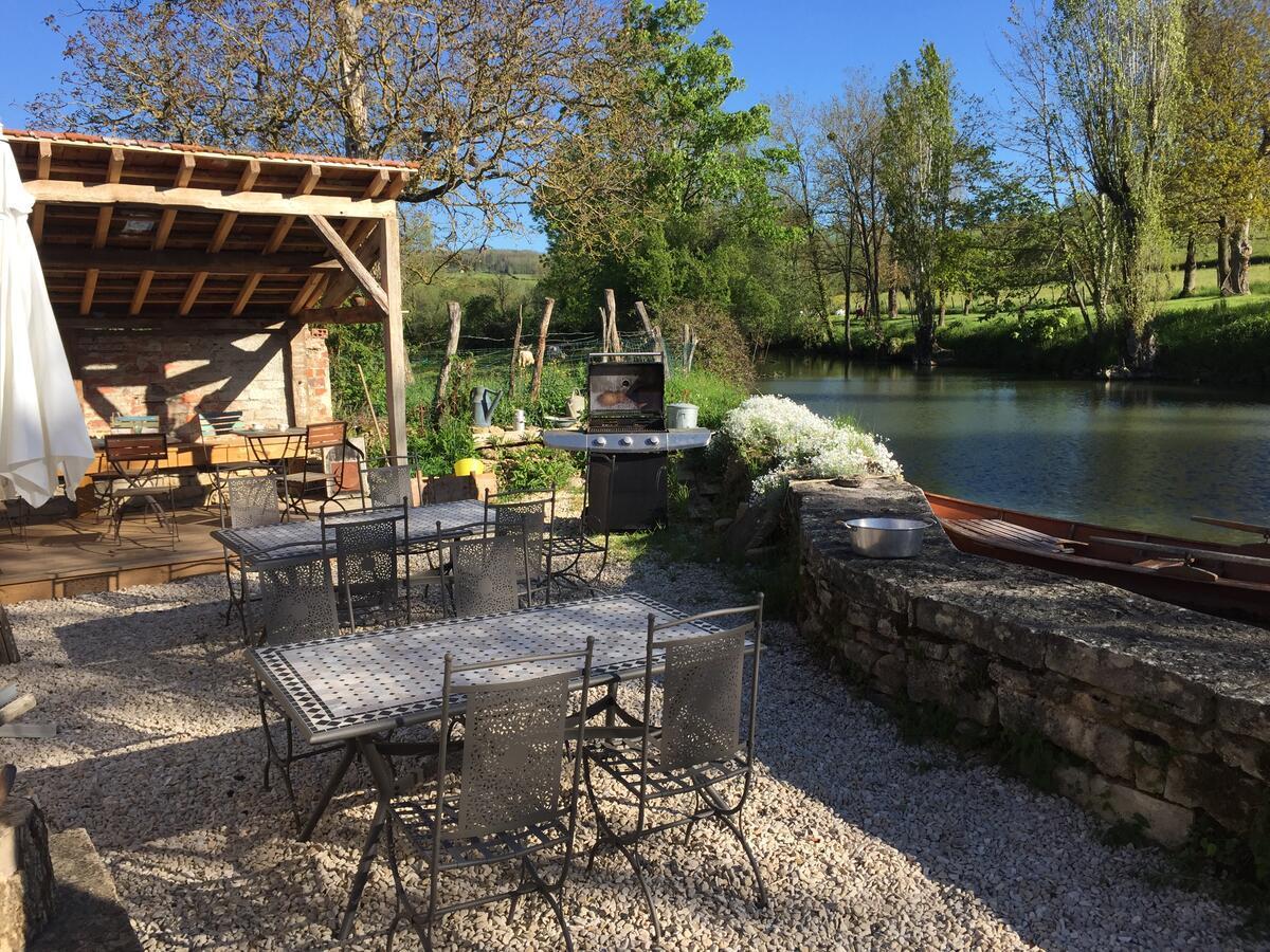 Ancien Moulin Creancey Bed & Breakfast Екстериор снимка